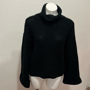 Black Woven Bell Sleeved Acrylic Turtle Neck Sweater Sz S